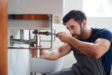 How to Become a Plumbing Expert Witness
